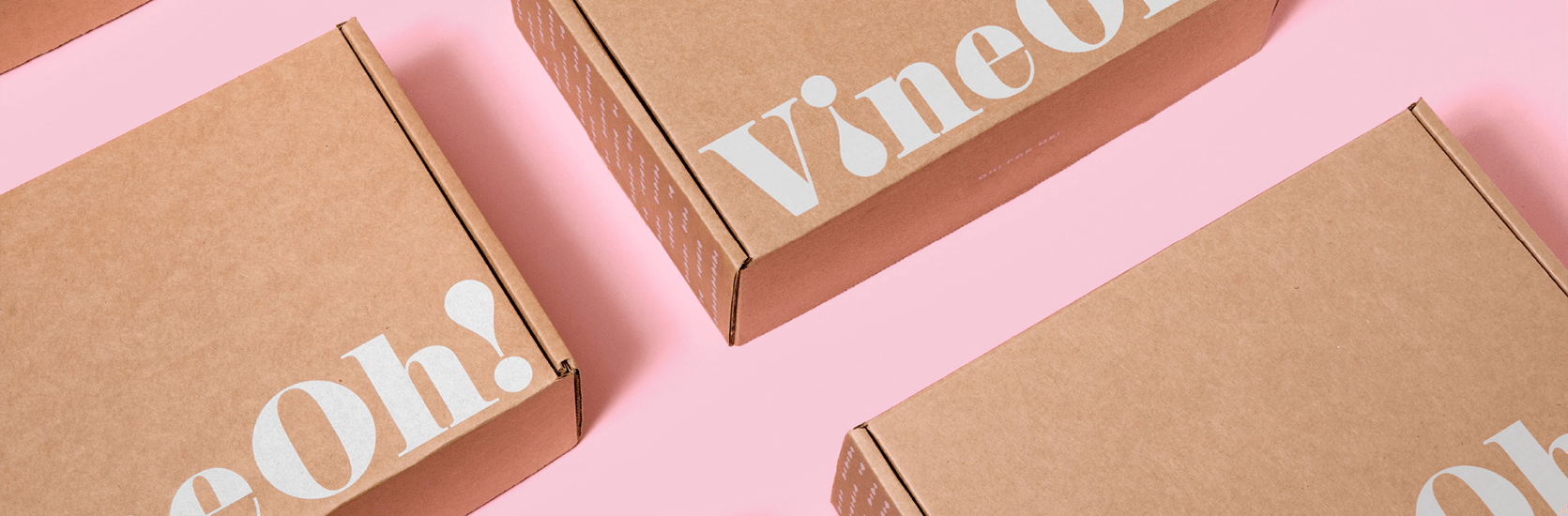 scatole postali con stampa bianca - font