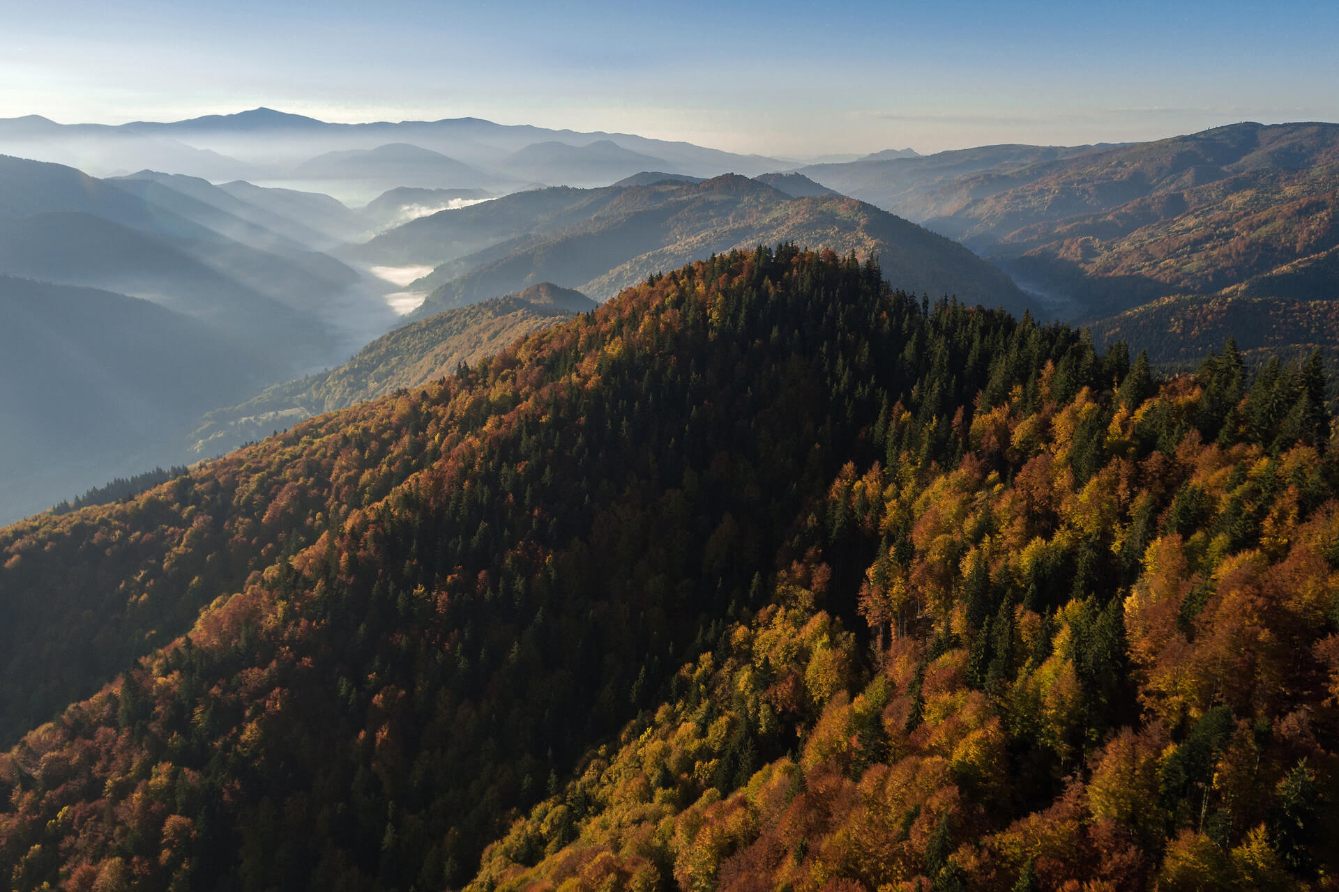 Iezer Papusa landscape 