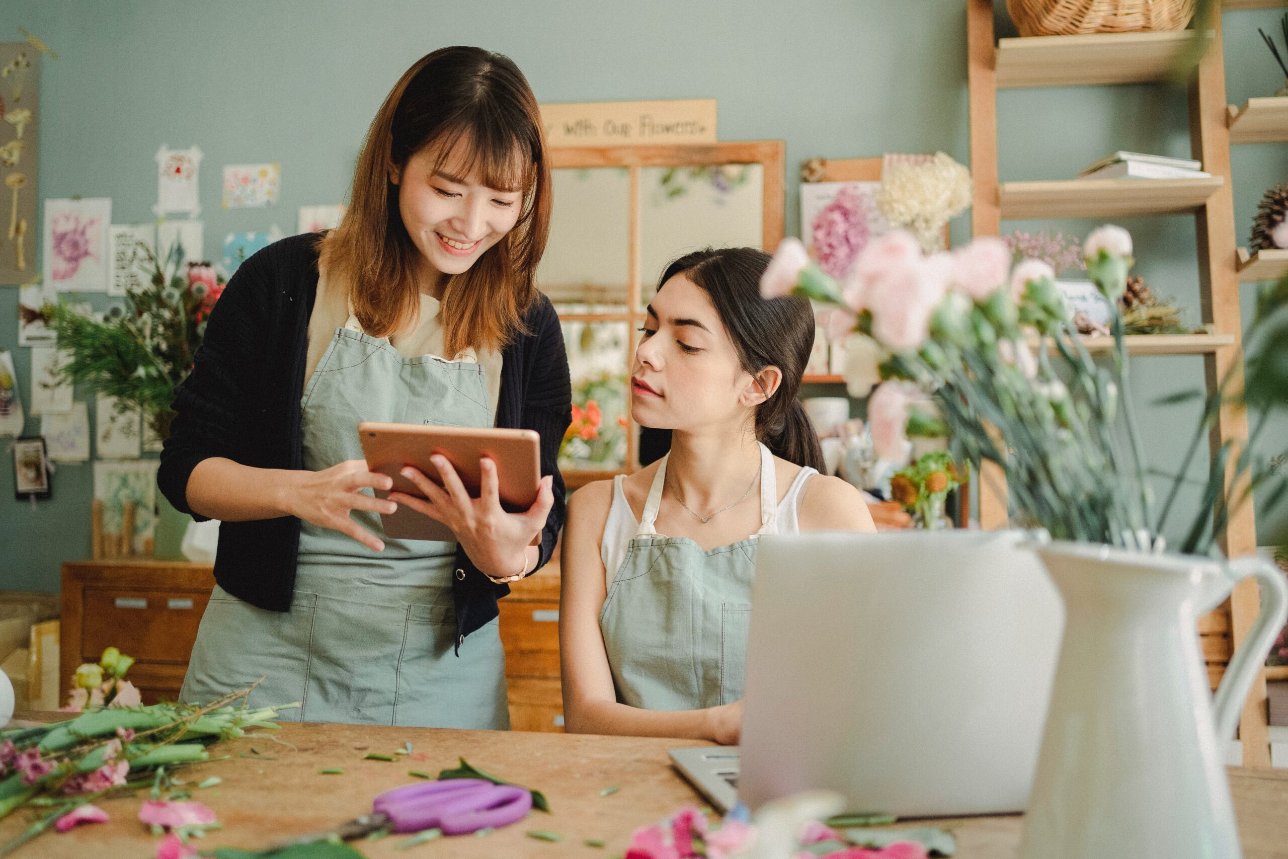 floristry with tablet